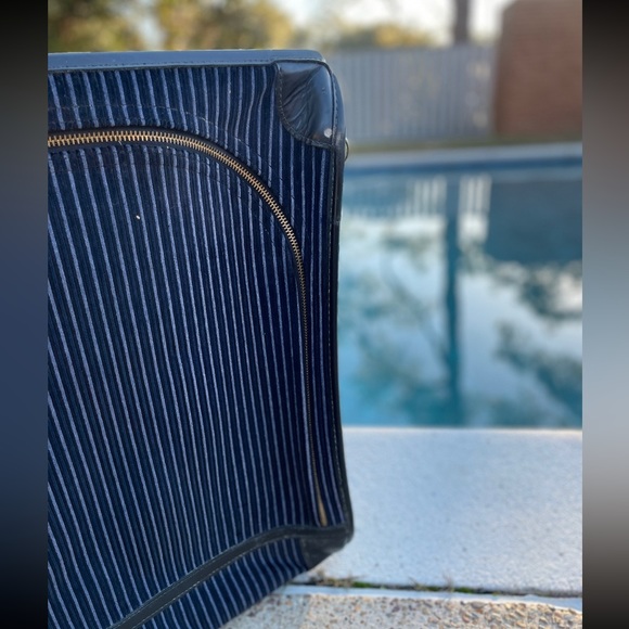 The French Company 1970s Vintage Luxury Luggage - Picture 13 of 14